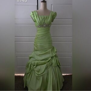 Chic Lime Green Ruched Prom Dress